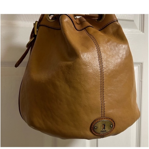 💚 FOSSIL BUCKET
Shoulder bag💚🩷💚 - Picture 2 of 12